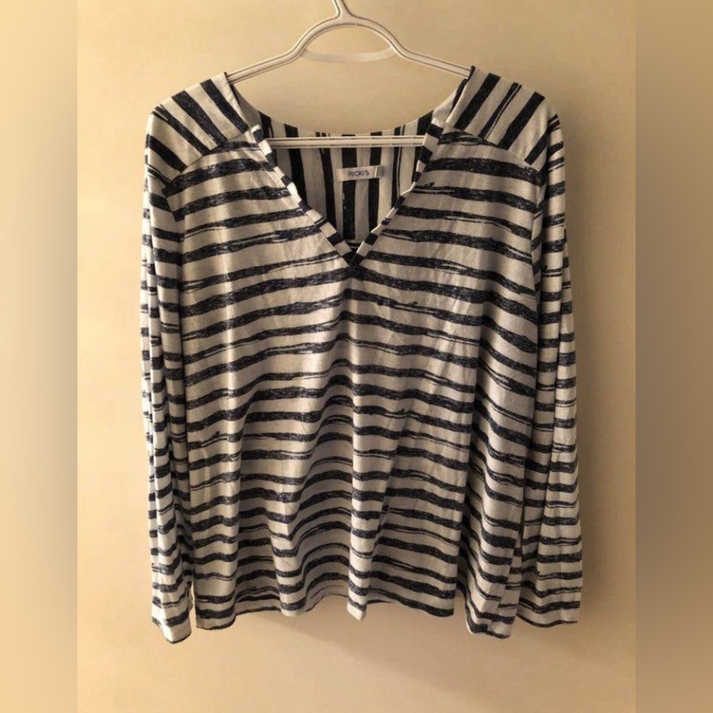 Women's Long Sleeve Top (Ricki's) - Size XXL